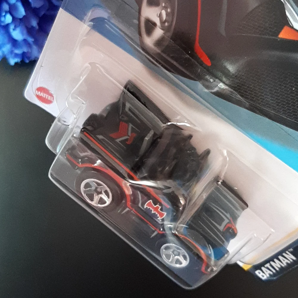 2022 Hot Wheels Batmobile Batman Collection Diecast Car Classic TV Series - Picture 3 of 10